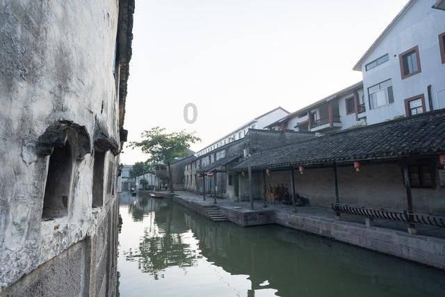 戴尔工作站服务器台式机笔记本到人民广场来福士旗舰店