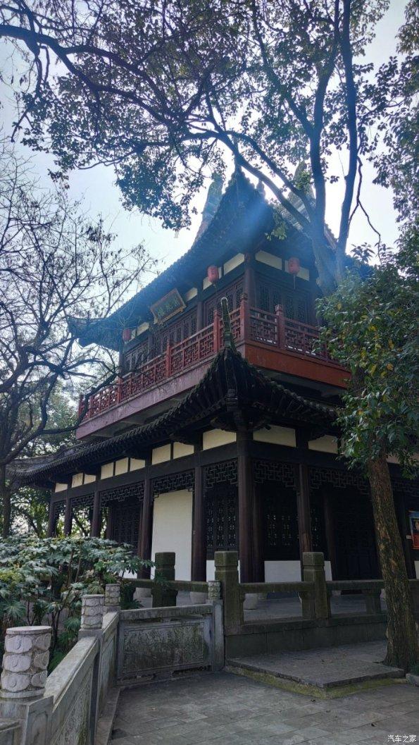 跳出深坑